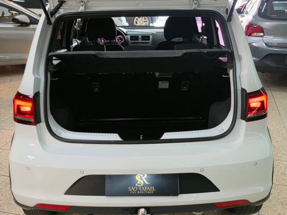 VOLKSWAGEN FOX 1.6 MSI TOTAL FLEX XTREME 4P MANUAL VOLKSWAGEN FOX 1.6 MSI TOTAL FLEX XTREME 4P MANUAL